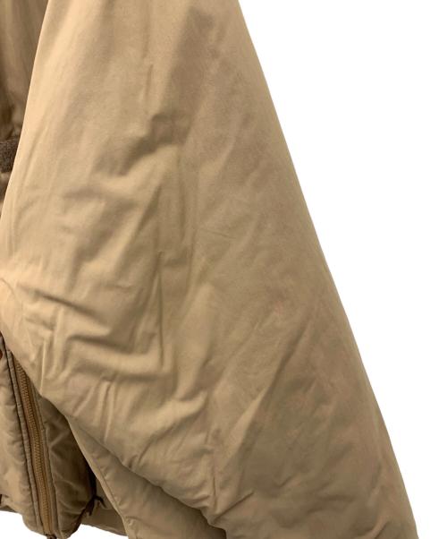 ALPHA INDUSTRIES（アルファインダストリーズ）ALPHA INDUSTRIES (アルファインダストリーズ) ジャケット ベージュ サイズ:Lの古着・服飾アイテム