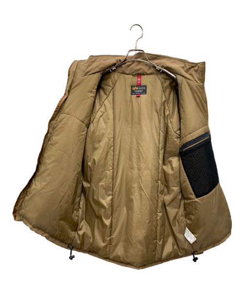 ALPHA INDUSTRIES（アルファインダストリーズ）ALPHA INDUSTRIES (アルファインダストリーズ) ジャケット ベージュ サイズ:Lの古着・服飾アイテム