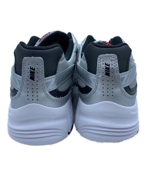 NIKE（ナイキ）NIKE (ナイキ) INITIATOR シルバー×ブラック サイズ:27.5 未使用品の古着・服飾アイテム