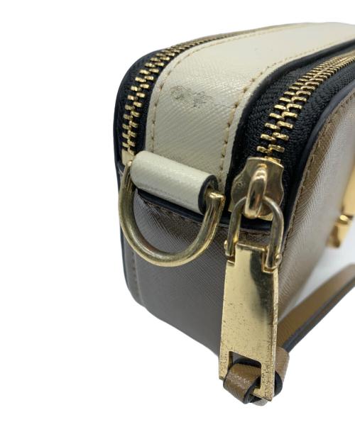 Marc by Marc Jacobs（マークバイマークジェイコブス）Marc by Marc Jacobs (マークバイマークジェイコブス) ショルダーバッグ ベージュ×ブラウンの古着・服飾アイテム