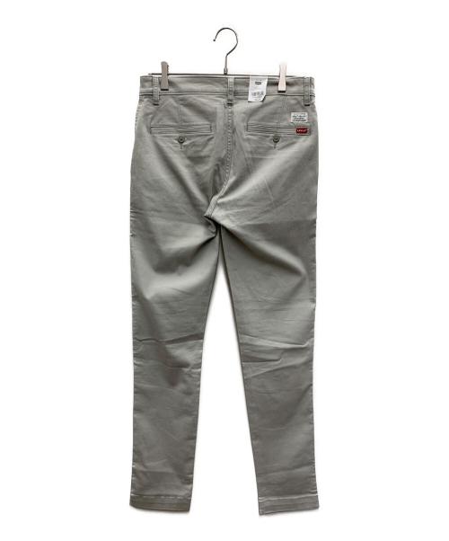 LEVI'S（リーバイス）LEVI'S (リーバイス) チノパン ライトグレー サイズ:W30×L32 未使用品の古着・服飾アイテム