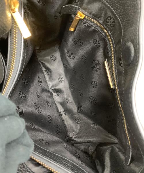 TORY BURCH（トリーバーチ）TORY BURCH (トリーバーチ) トートバッグ　BRITTEN SMALL SLOUCHY TOTE ブラック×ゴールドの古着・服飾アイテム