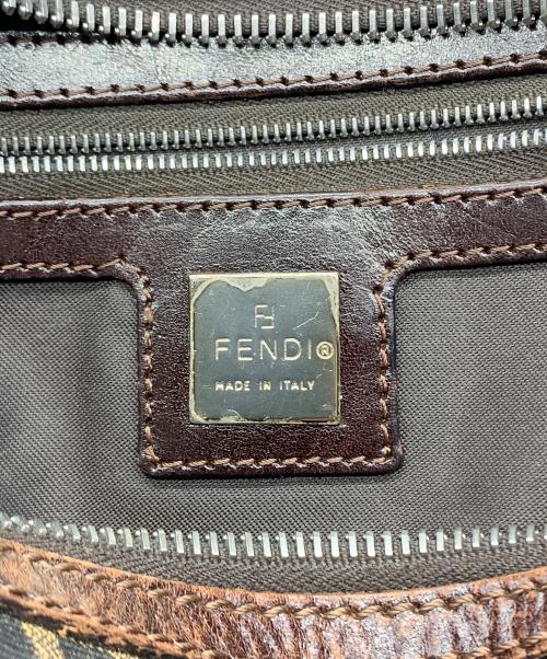 FENDI（フェンディ）FENDI (フェンディ) ハンドバッグ ズッカ ブラウンの古着・服飾アイテム