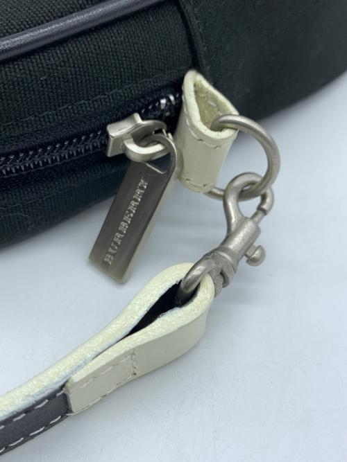 BURBERRY（バーバリー）BURBERRY (バーバリー) ショルダーポーチ グレー×ブラックの古着・服飾アイテム