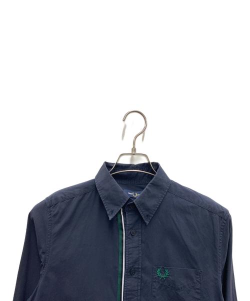 FRED PERRY（フレッドペリー）FRED PERRY (フレッドペリー) 長袖シャツ ネイビー サイズ:Sの古着・服飾アイテム