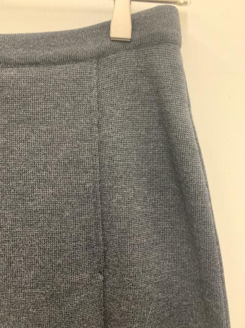 Salvatore Ferragamo（サルヴァトーレ フェラガモ）Salvatore Ferragamo (サルヴァトーレ フェラガモ) スカート グレー サイズ:Sの古着・服飾アイテム