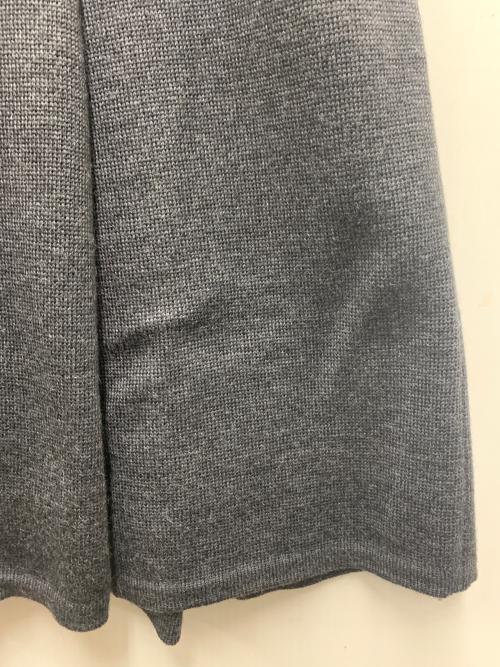 Salvatore Ferragamo（サルヴァトーレ フェラガモ）Salvatore Ferragamo (サルヴァトーレ フェラガモ) スカート グレー サイズ:Sの古着・服飾アイテム