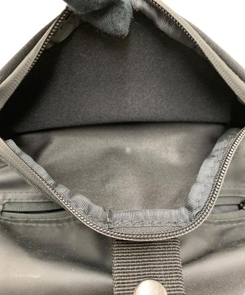 POINT 65N（ポイント65）POINT 65N (ポイント65) ボブルビーハードシェルバックパック ホワイト×ブラックの古着・服飾アイテム