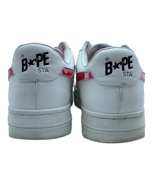 A BATHING APE（アベイシングエイプ）A BATHING APE (アベイシングエイプ) ローカットスニーカー ホワイト×ピンク サイズ:26の古着・服飾アイテム