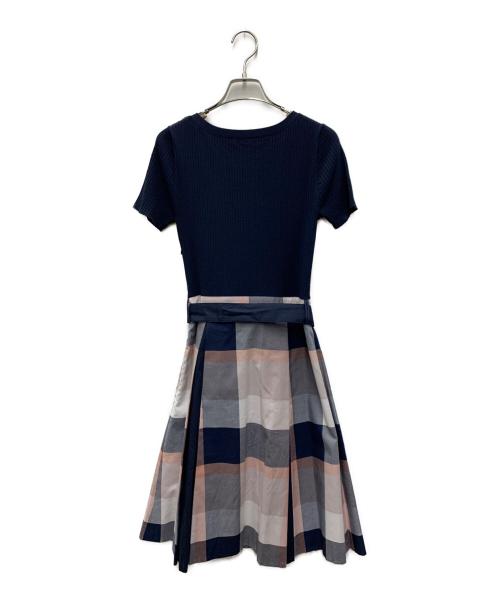 BLUE LABEL CRESTBRIDGE（ブルーレーベルクレストブリッジ）BLUE LABEL CRESTBRIDGE (ブルーレーベルクレストブリッジ) ニット切替ワンピースアンサンブル ネイビー サイズ:36/38の古着・服飾アイテム