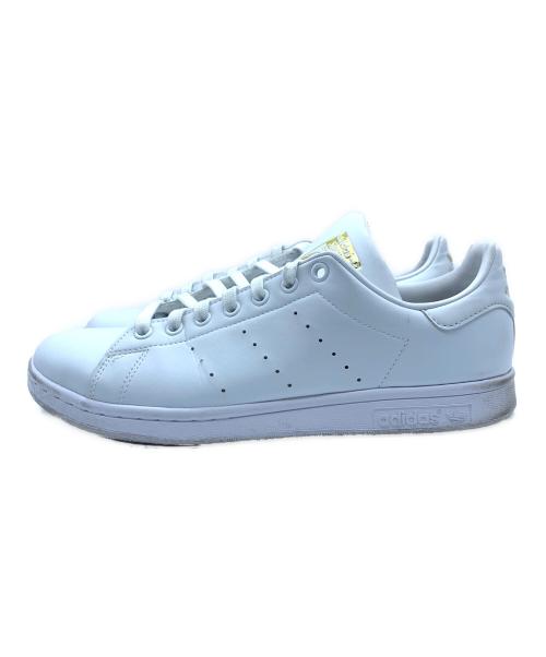 adidas（アディダス）adidas (アディダス) スニーカー ホワイト×ゴールド サイズ:27の古着・服飾アイテム