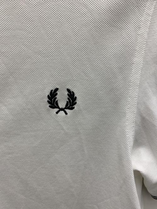 FRED PERRY（フレッドペリー）FRED PERRY (フレッドペリー) ポロシャツ ホワイト サイズ:Sの古着・服飾アイテム
