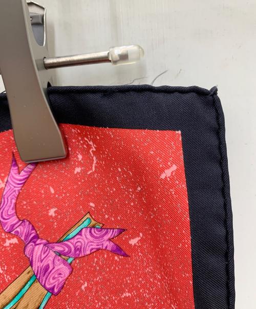 HERMES（エルメス）HERMES (エルメス) シルクスカーフ カレ90 東洋の石と西洋の石細工 レッド×ブラックの古着・服飾アイテム