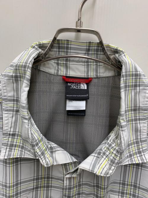 THE NORTH FACE（ザ ノース フェイス）THE NORTH FACE (ザ ノース フェイス) 長袖シャツ ホワイト×黄緑 サイズ:XLの古着・服飾アイテム