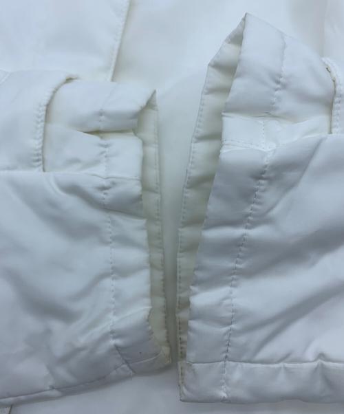 BURBERRY LONDON（バーバリーロンドン）BURBERRY LONDON (バーバリーロンドン) ジップジャケット ホワイト サイズ:40の古着・服飾アイテム