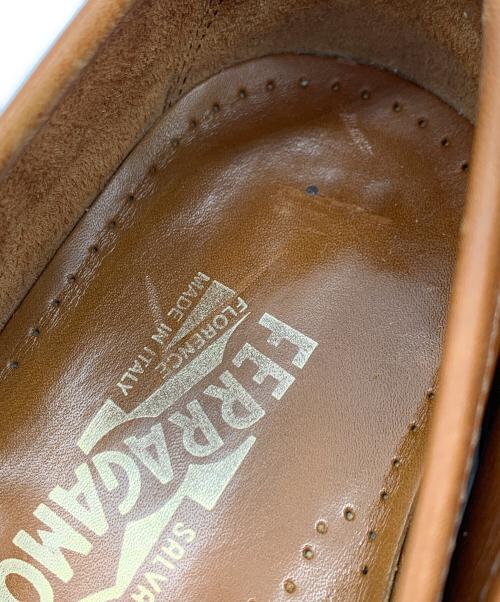 Salvatore Ferragamo（サルヴァトーレ フェラガモ）Salvatore Ferragamo (サルヴァトーレ フェラガモ) ストラップローファー キャメル サイズ:7EEの古着・服飾アイテム
