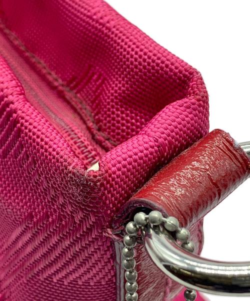 COACH（コーチ）COACH (コーチ) ショルダーバッグ ショッキングピンクの古着・服飾アイテム
