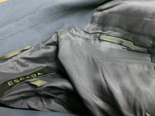 ESCADA（エスカーダ）ESCADA (エスカーダ) テーラードジャケット ネイビー サイズ:38の古着・服飾アイテム