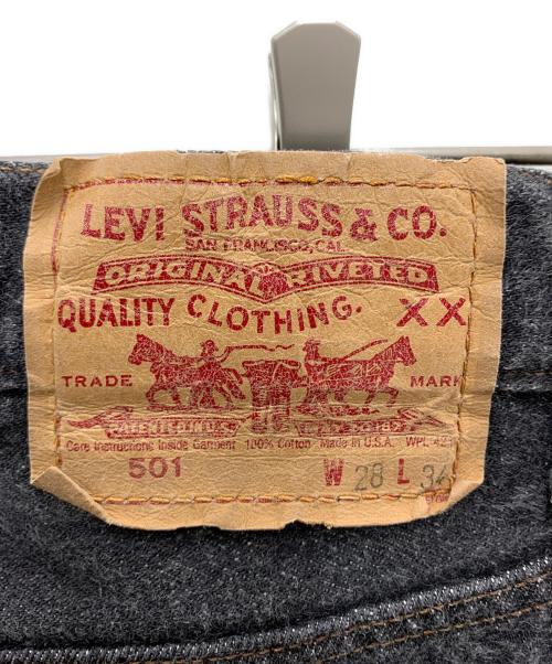 LEVI'S（リーバイス）LEVI'S (リーバイス) デニムパンツ グレー サイズ:W28の古着・服飾アイテム