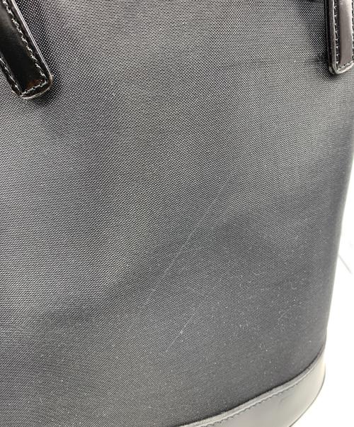 BURBERRY（バーバリー）BURBERRY (バーバリー) トートバッグ ブラックの古着・服飾アイテム