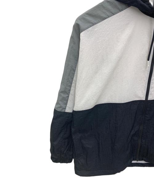 NIKE（ナイキ）NIKE (ナイキ) ナイロンジャケット ホワイト×ブラック サイズ:XXLの古着・服飾アイテム