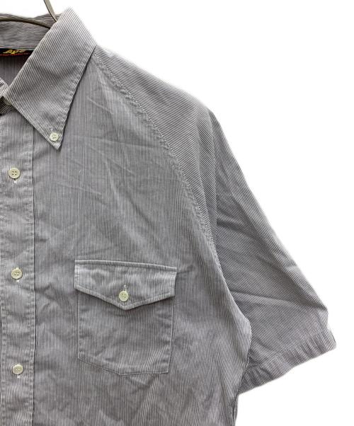 A BATHING APE（アベイシングエイプ）A BATHING APE (アベイシングエイプ) 半袖シャツ ライトグレー サイズ:Lの古着・服飾アイテム