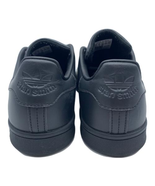 adidas（アディダス）adidas (アディダス) ローカットスニーカー ブラック サイズ:23.5の古着・服飾アイテム