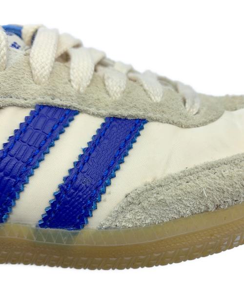 adidas（アディダス）adidas (アディダス) ローカットスニーカー アイボリー×ブルー サイズ:28.5の古着・服飾アイテム