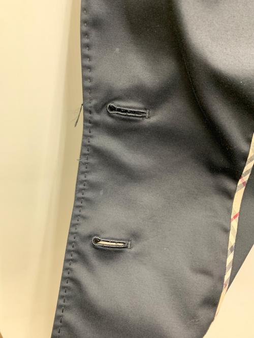 BURBERRY LONDON（バーバリーロンドン）BURBERRY LONDON (バーバリーロンドン) テーラードジャケット ブラック サイズ:13ARの古着・服飾アイテム