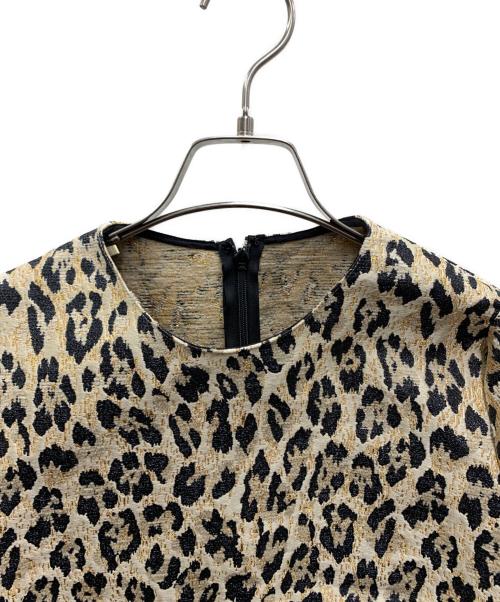 VALENTINO（ヴァレンティノ）VALENTINO (ヴァレンティノ) 半袖ワンピース ベージュ サイズ:40の古着・服飾アイテム