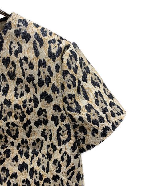 VALENTINO（ヴァレンティノ）VALENTINO (ヴァレンティノ) 半袖ワンピース ベージュ サイズ:40の古着・服飾アイテム