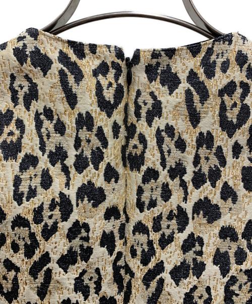 VALENTINO（ヴァレンティノ）VALENTINO (ヴァレンティノ) 半袖ワンピース ベージュ サイズ:40の古着・服飾アイテム