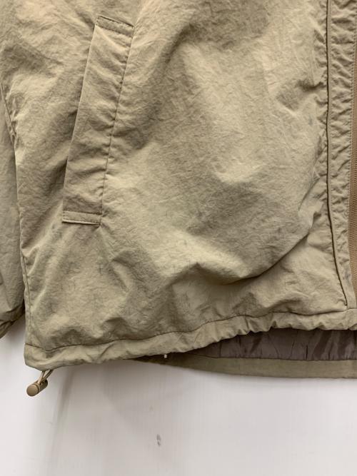 PERUSHU（ペルーシュ）PERUSHU (ペルーシュ) ナイロンジャケット ベージュ サイズ:Lの古着・服飾アイテム