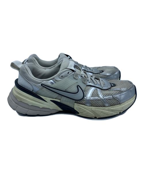 NIKE（ナイキ）NIKE (ナイキ) V2K RUN グレー サイズ:28.5の古着・服飾アイテム