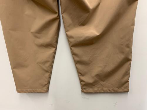 VOIRY（ヴォイリー）VOIRY (ヴォイリー) ナイロンワイドパンツ ベージュ サイズ:Fの古着・服飾アイテム
