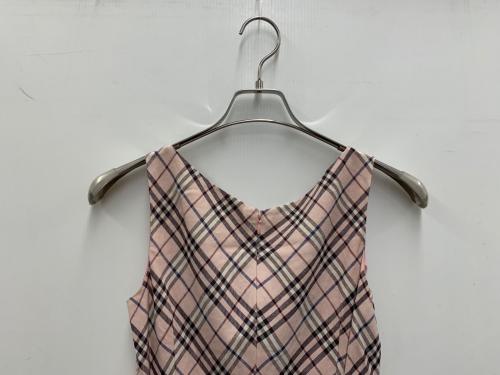 BURBERRY BLUE LABEL（バーバリー ブルー レーベル）BURBERRY BLUE LABEL (バーバリー ブルー レーベル) ノースリーブワンピース ピンク サイズ:Mの古着・服飾アイテム