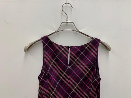 BURBERRY BLUE LABEL（バーバリー ブルー レーベル）BURBERRY BLUE LABEL (バーバリー ブルー レーベル) ノースリーブワンピース パープル サイズ:Mの古着・服飾アイテム