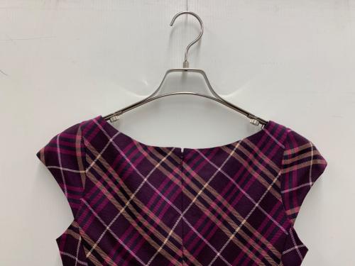 BURBERRY BLUE LABEL（バーバリー ブルー レーベル）BURBERRY BLUE LABEL (バーバリー ブルー レーベル) ノースリーブワンピース パープル サイズ:Mの古着・服飾アイテム