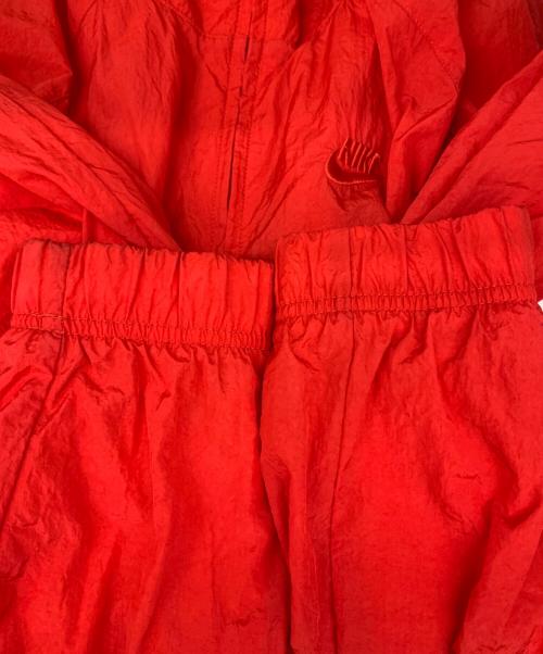 NIKE（ナイキ）NIKE (ナイキ) ナイロンジャケット レッド サイズ:Sの古着・服飾アイテム