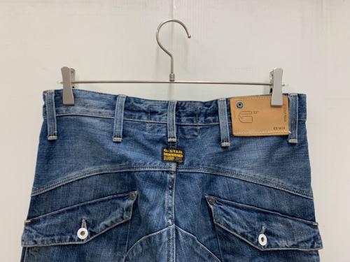 G-STAR RAW（ジースターロゥ）G-STAR RAW (ジースターロゥ) デニムパンツ インディゴ サイズ:30の古着・服飾アイテム