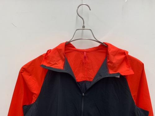THE NORTH FACE（ザ ノース フェイス）THE NORTH FACE (ザ ノース フェイス) ナイロンジャケット レッド×ブラック サイズ:Lの古着・服飾アイテム