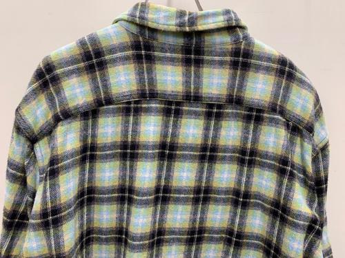 LEVI'S（リーバイス）LEVI'S (リーバイス) 長袖シャツ グリーン×ブラック サイズ:XLの古着・服飾アイテム