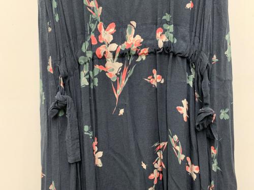 SACRA（サクラ）SACRA (サクラ) ノースリーブワンピース ブラック サイズ:38の古着・服飾アイテム