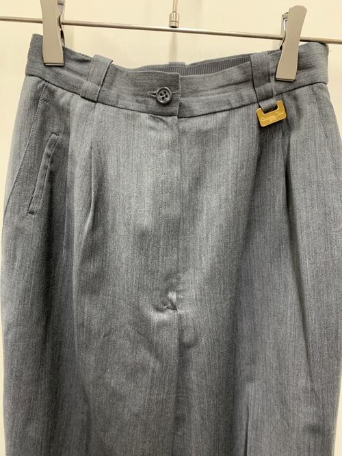 Christian Dior（クリスチャン ディオール）Christian Dior (クリスチャン ディオール) テーパードパンツ グレー サイズ:Sの古着・服飾アイテム
