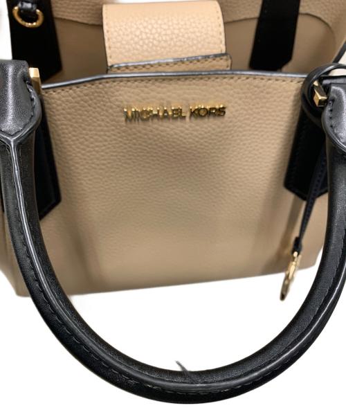 MICHAEL KORS（マイケルコース）MICHAEL KORS (マイケルコース) 2WAYバッグ ベージュ×ブラックの古着・服飾アイテム