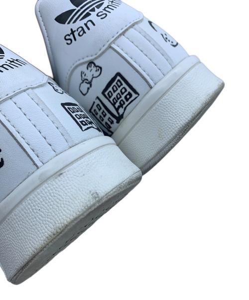 adidas（アディダス）adidas (アディダス) スタンスミス カシンローン ミッキーツイスト ローカットスニーカー ホワイト サイズ:26.5の古着・服飾アイテム