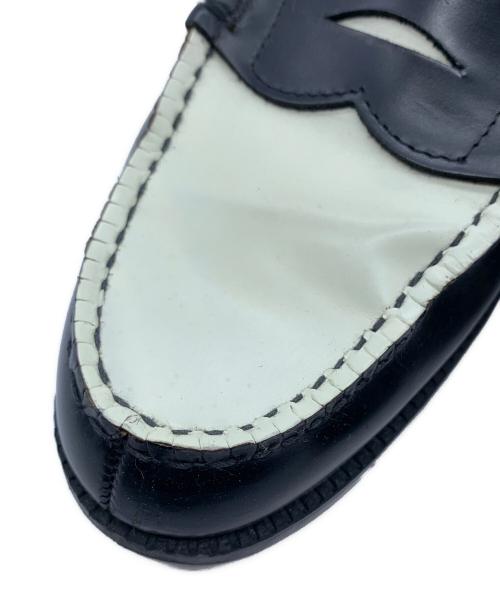 THE KENFORD（ケンフォード）THE KENFORD (ケンフォード) ローファー ブラック×ホワイト サイズ:26.5の古着・服飾アイテム
