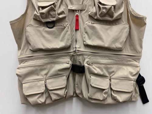Columbia（コロンビア）Columbia (コロンビア) ジップベスト ベージュ サイズ:Sの古着・服飾アイテム