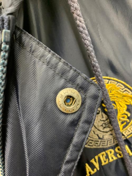 A.VERSACE（アルフレッドヴェルサーチ）A.VERSACE (アルフレッドヴェルサーチ) ボアジャケット ネイビー サイズ:Lの古着・服飾アイテム