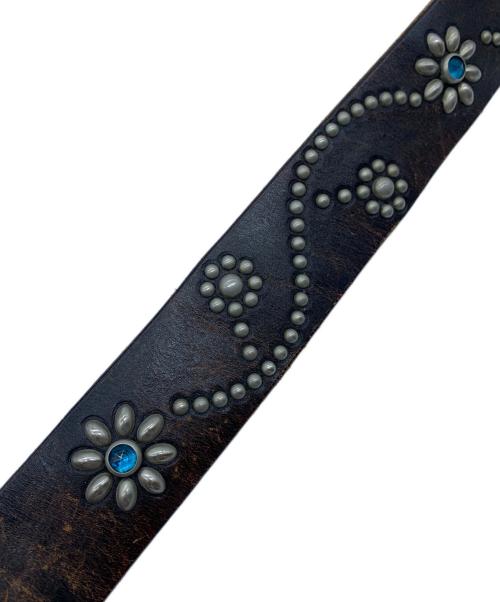 htc（エイチティーシー）HTC (エイチティーシー) スタッズベルト ブラウンの古着・服飾アイテム